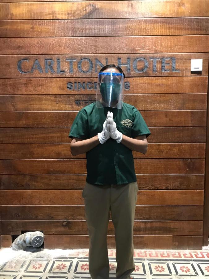 カールトン ホテル ムンバイ エクステリア 写真